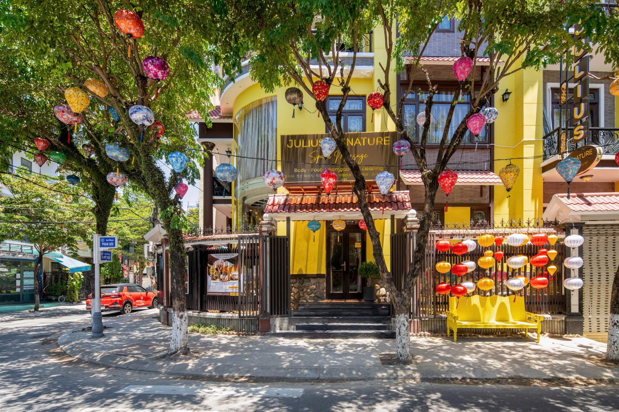 Julius Spa exterior during day